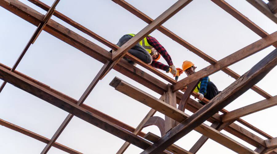 Professional gutter cleaning services in Willard, NM